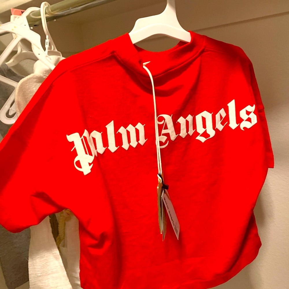 Size 4t authentic palm angels tshirt . Only worn once for pictures brand new